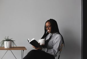 Read Bible in One Year Busy Schedule – Practical Tips for Nigerians